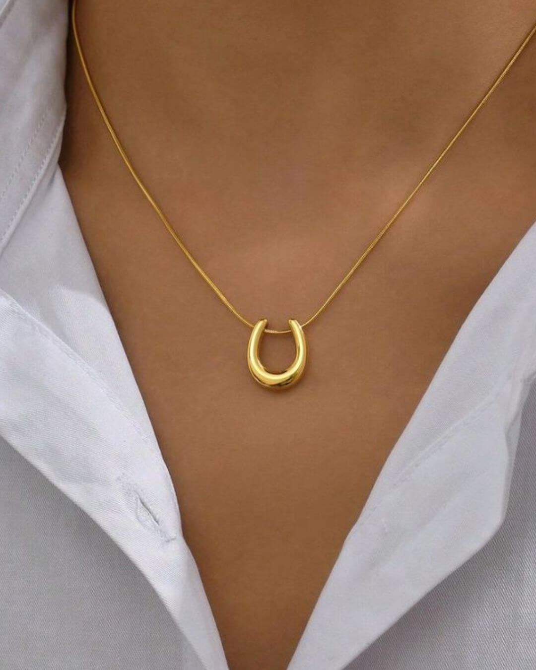U-Hoop Pendant Necklace