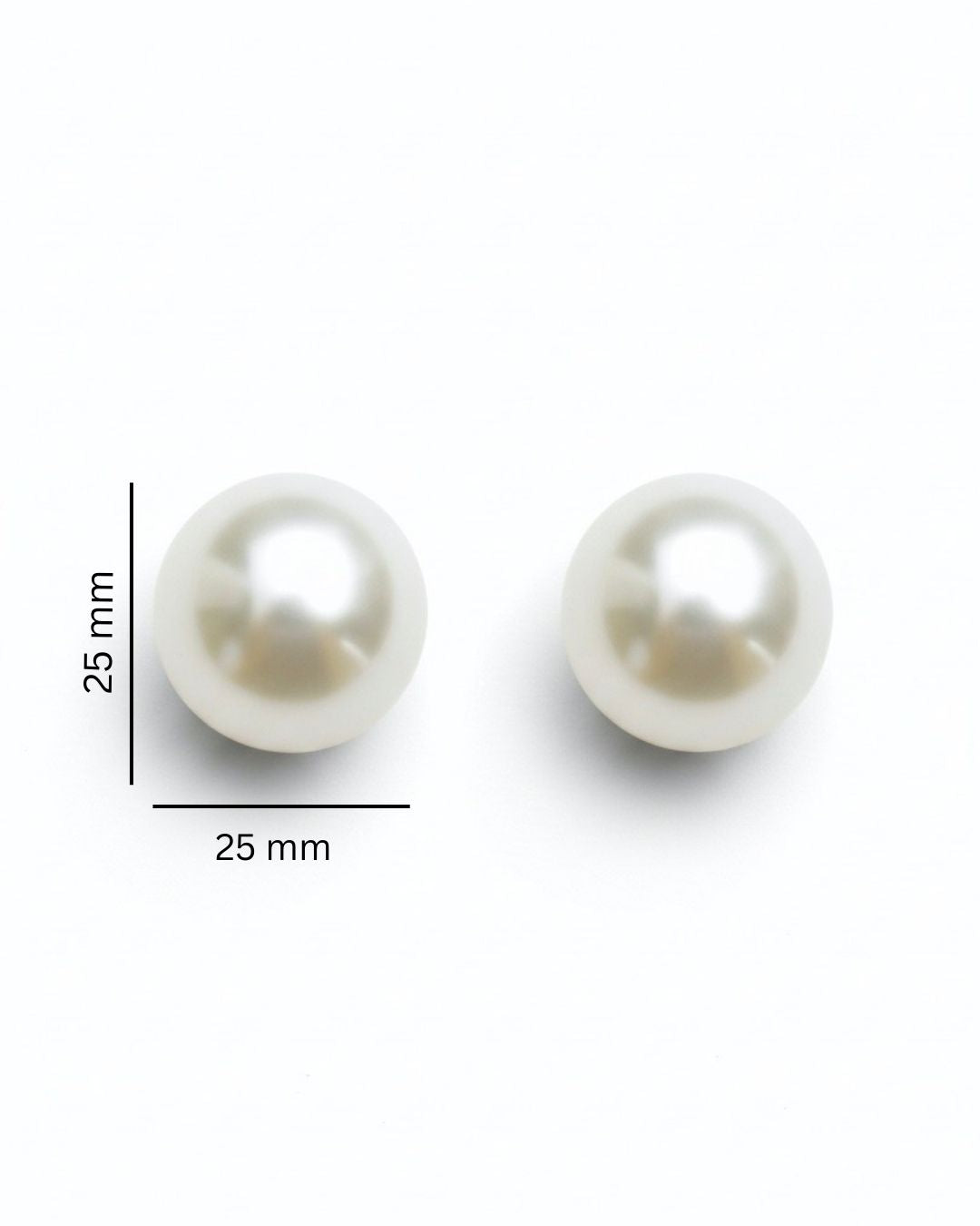 Noor Pearl Studs