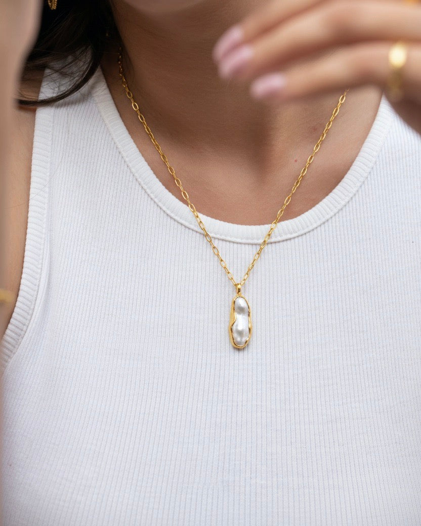 Celest Pearl Necklace