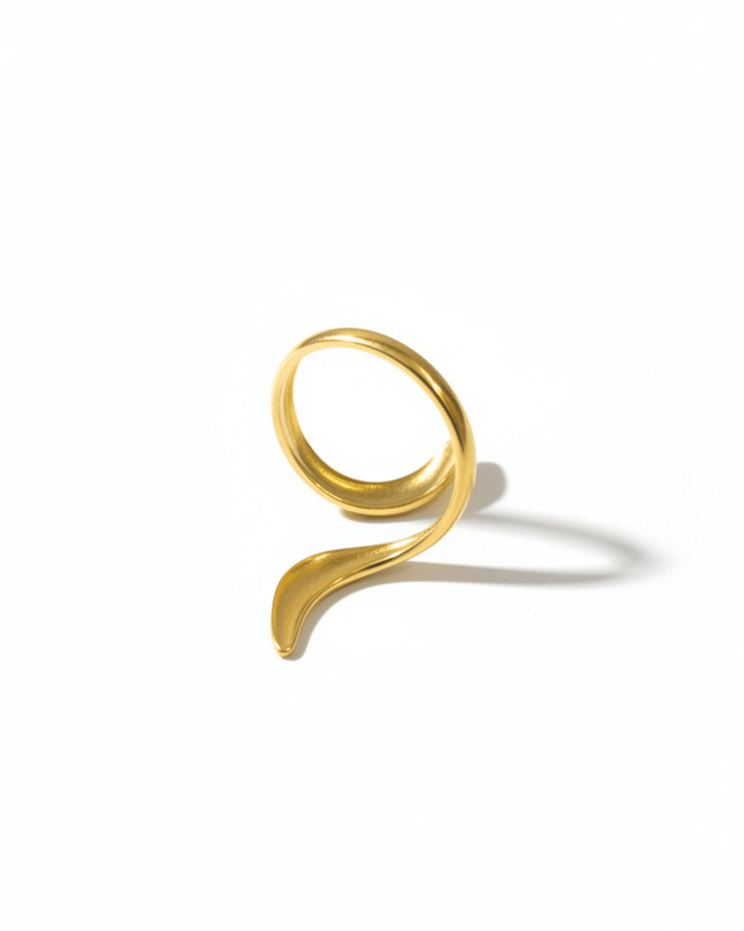 Serene Curve Ring