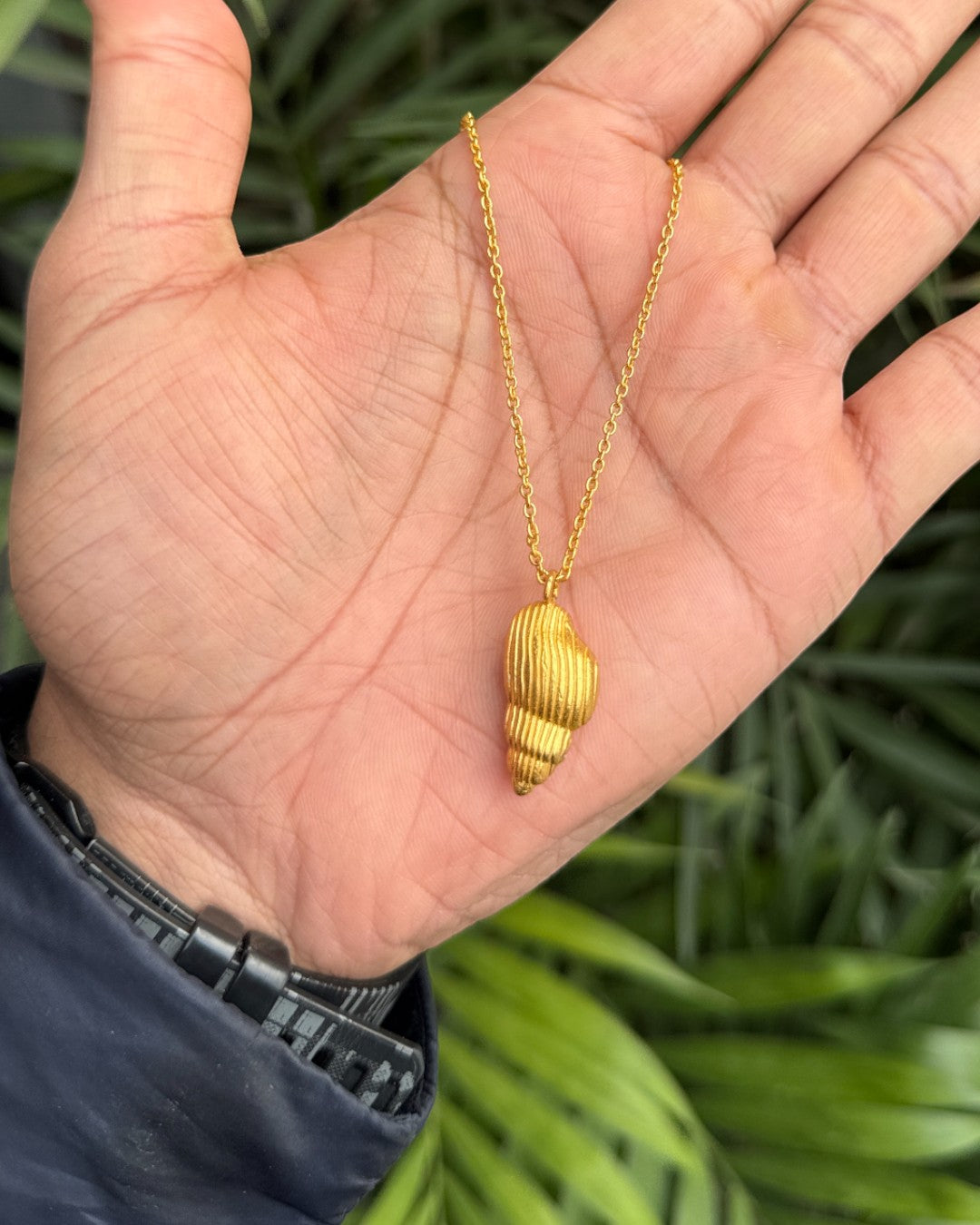 Shell Pendant Necklace