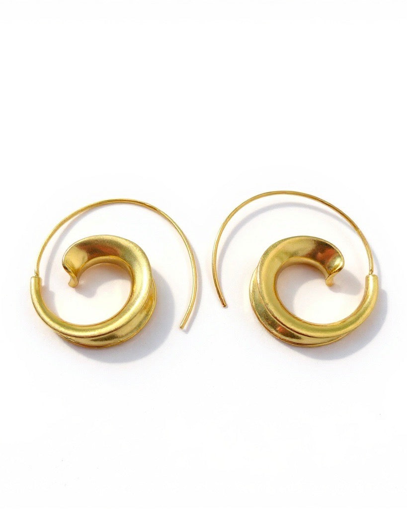 Aarunya Spiral Hoops